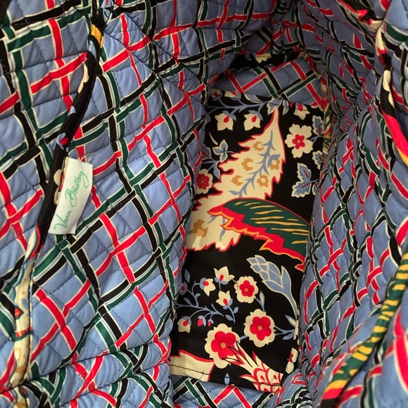 NWT Vera Bradley Versailles Tote | 10096-070 - Picture 4 of 4